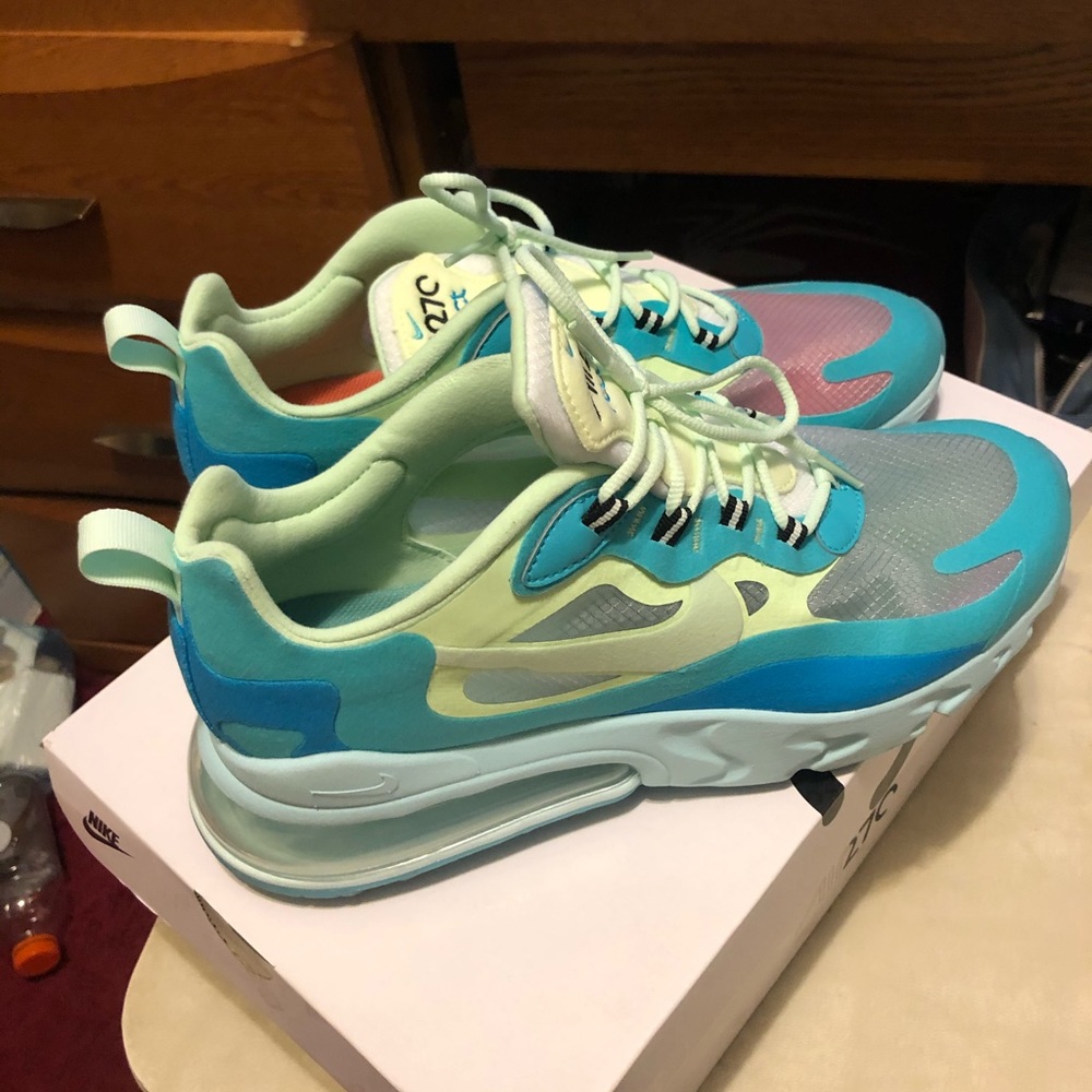 Nike Air Max 270 React